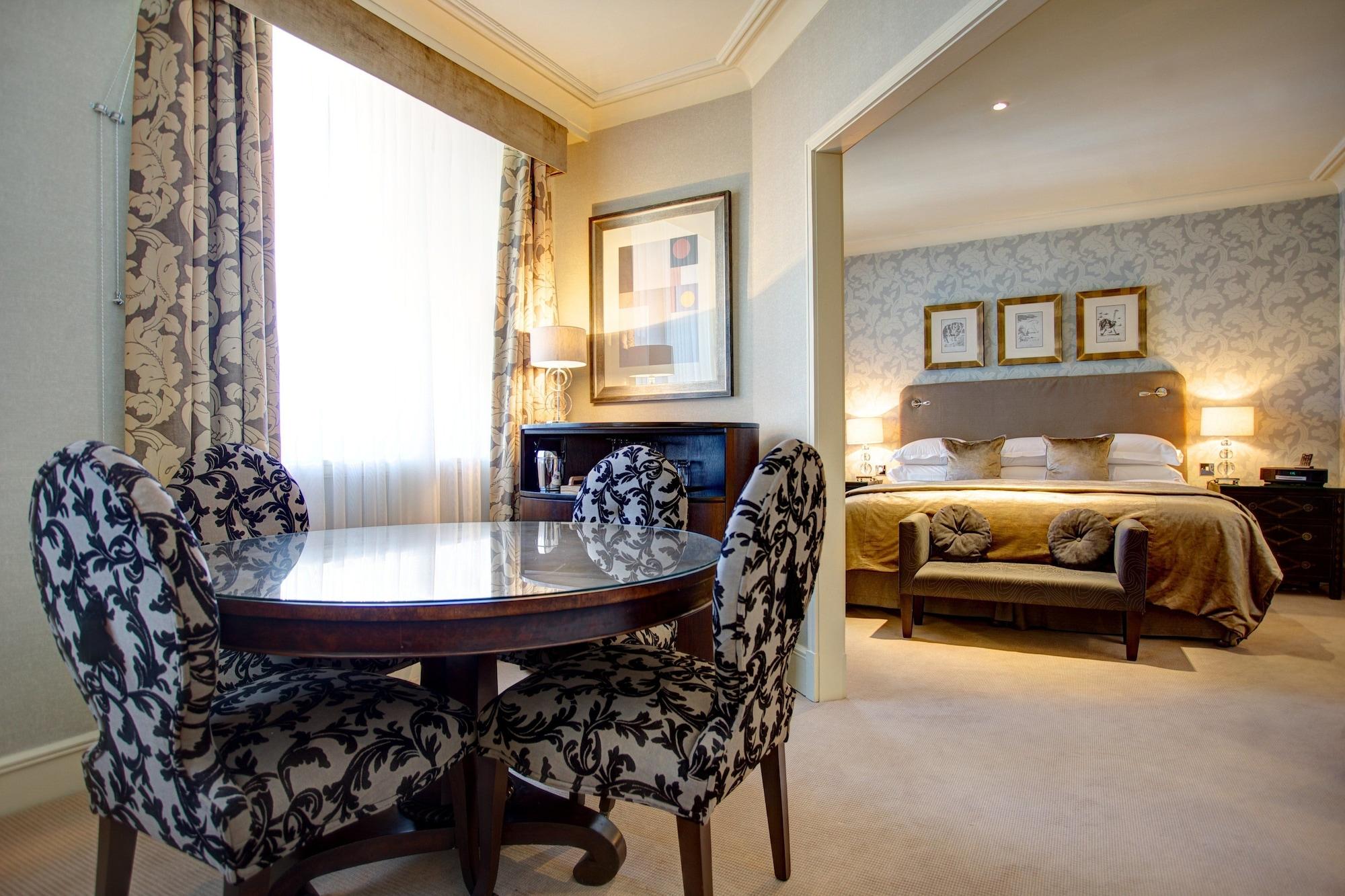 The Chester Grosvenor מראה חיצוני תמונה A suite at the hotel