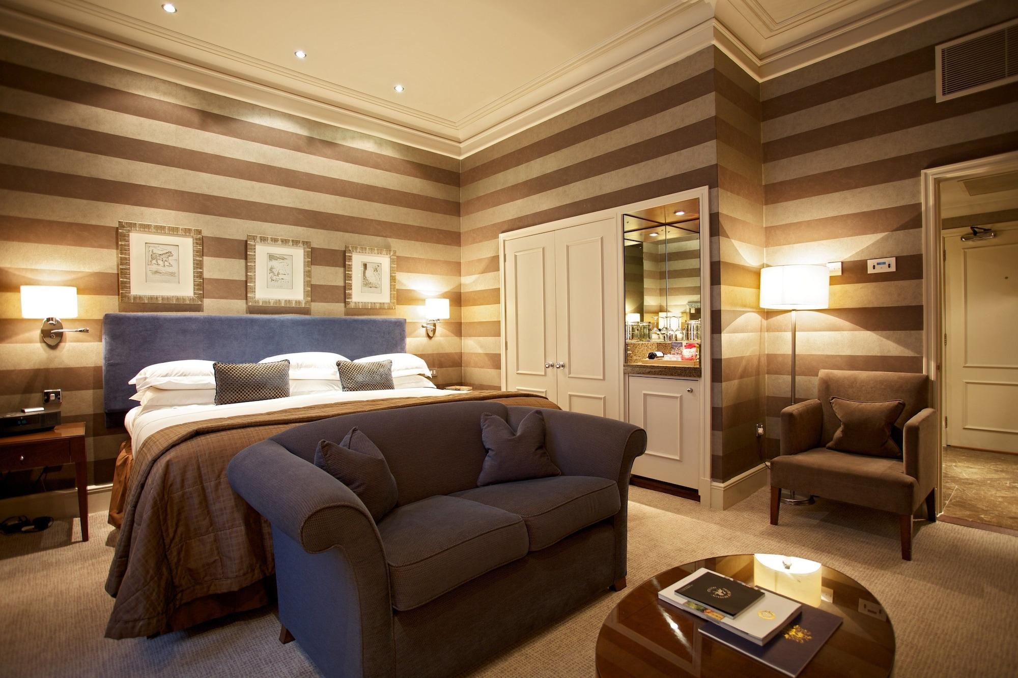 The Chester Grosvenor מראה חיצוני תמונה A suite at The Dorchester